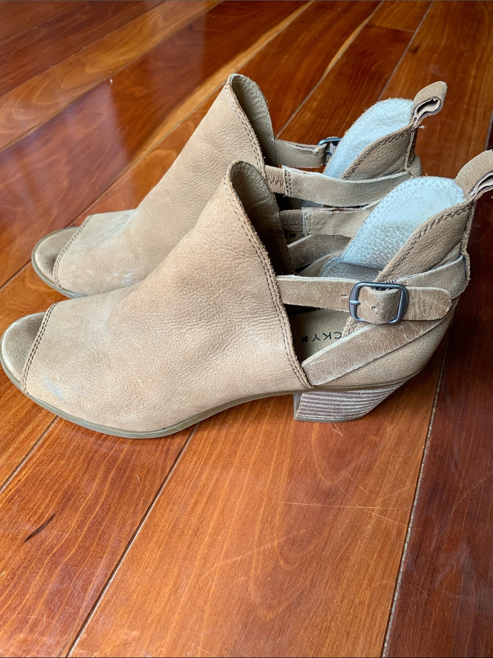 Lucky Brand  Woman’s Tan Suede Open-Toe Cutout Buckle Ankle Boots